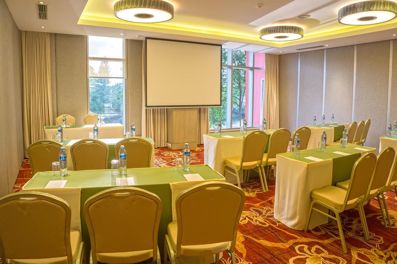 Radisson Hotel Guayaquil Exterior photo Meeting room